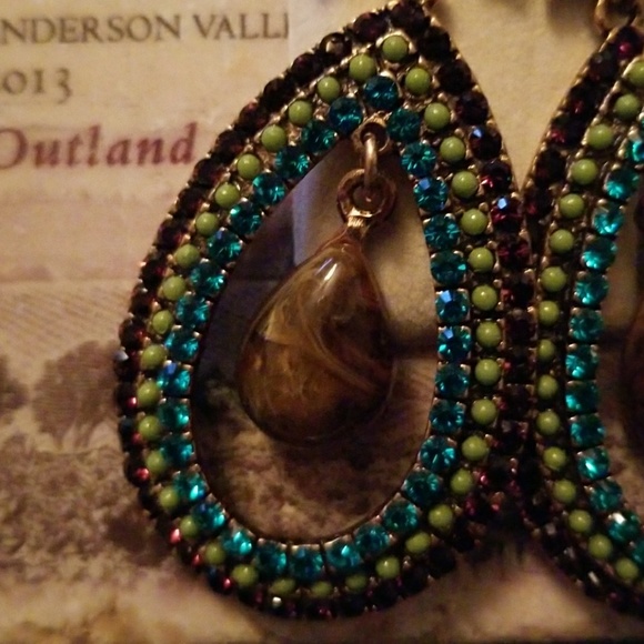 🆕 Crystal Stone Dangle Statement Earrings - Picture 2 of 4